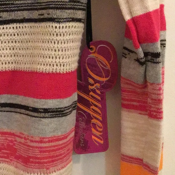 Cotton loose turtle neck knit sweater (never worn) - Picture 3 of 3